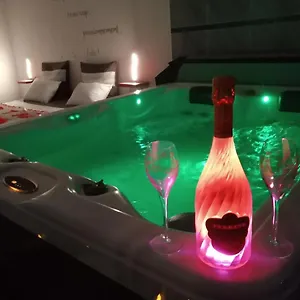 Nuit Romantique Avec Jacuzzi Privatif Proche Toulouse Auterive (Haute-Garonne)